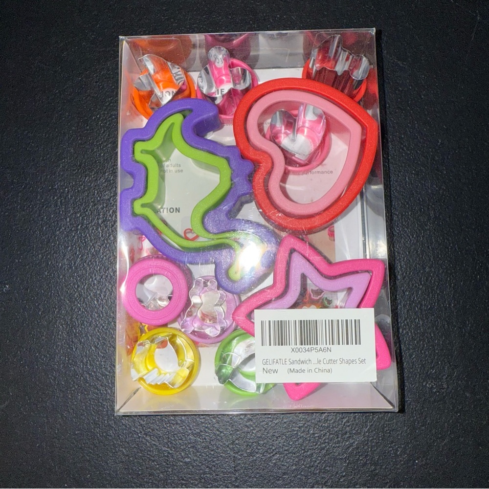 14 Pc Sandwich Cutters for Kids Uncrustables Sandwich Maker Bread Decruster NIB